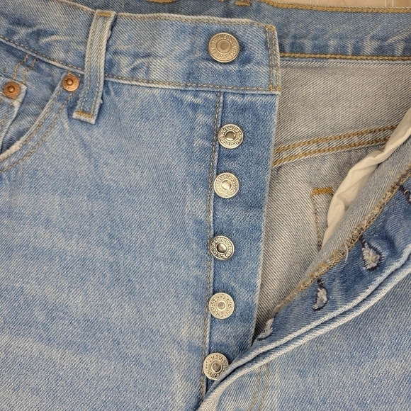 Levi’s 501 Distressed Button-Fly Straight Ankle Jeans Sz 31x26 - Picture 4 of 7